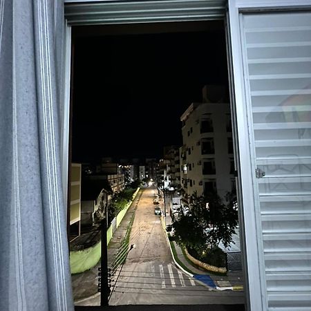 Apartamento Amplo E Belissimo! - 3 Quadras Do Mar! Γκουαρούχα Εξωτερικό φωτογραφία