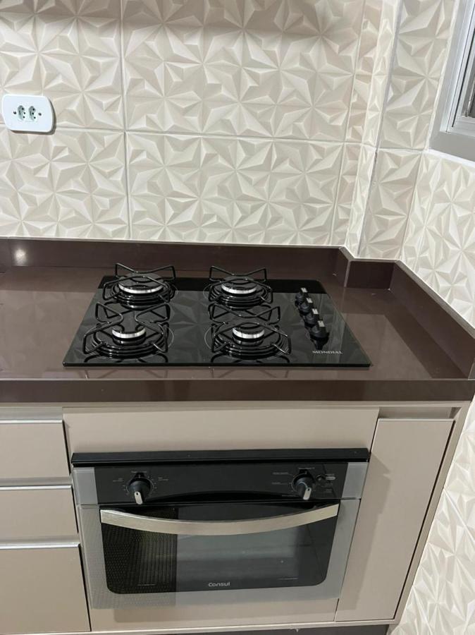 Apartamento Amplo E Belissimo! - 3 Quadras Do Mar! Γκουαρούχα Εξωτερικό φωτογραφία