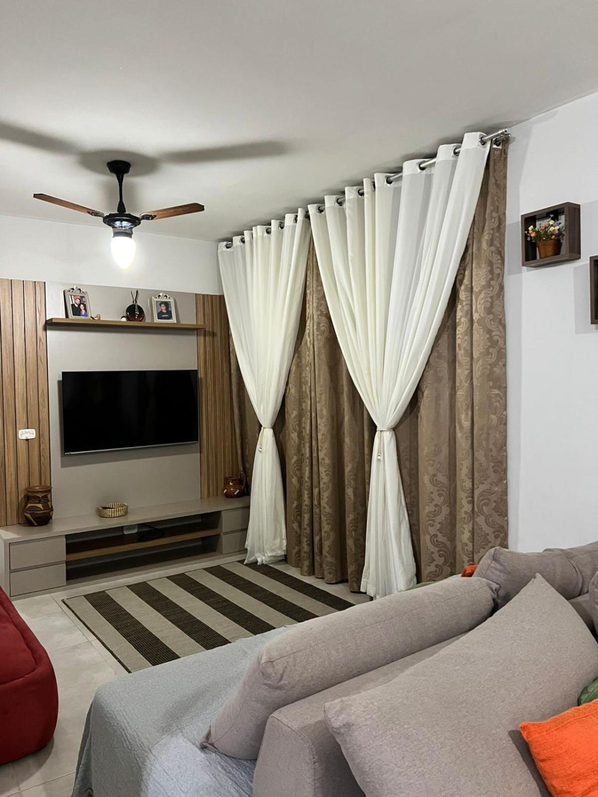 Apartamento Amplo E Belissimo! - 3 Quadras Do Mar! Γκουαρούχα Εξωτερικό φωτογραφία