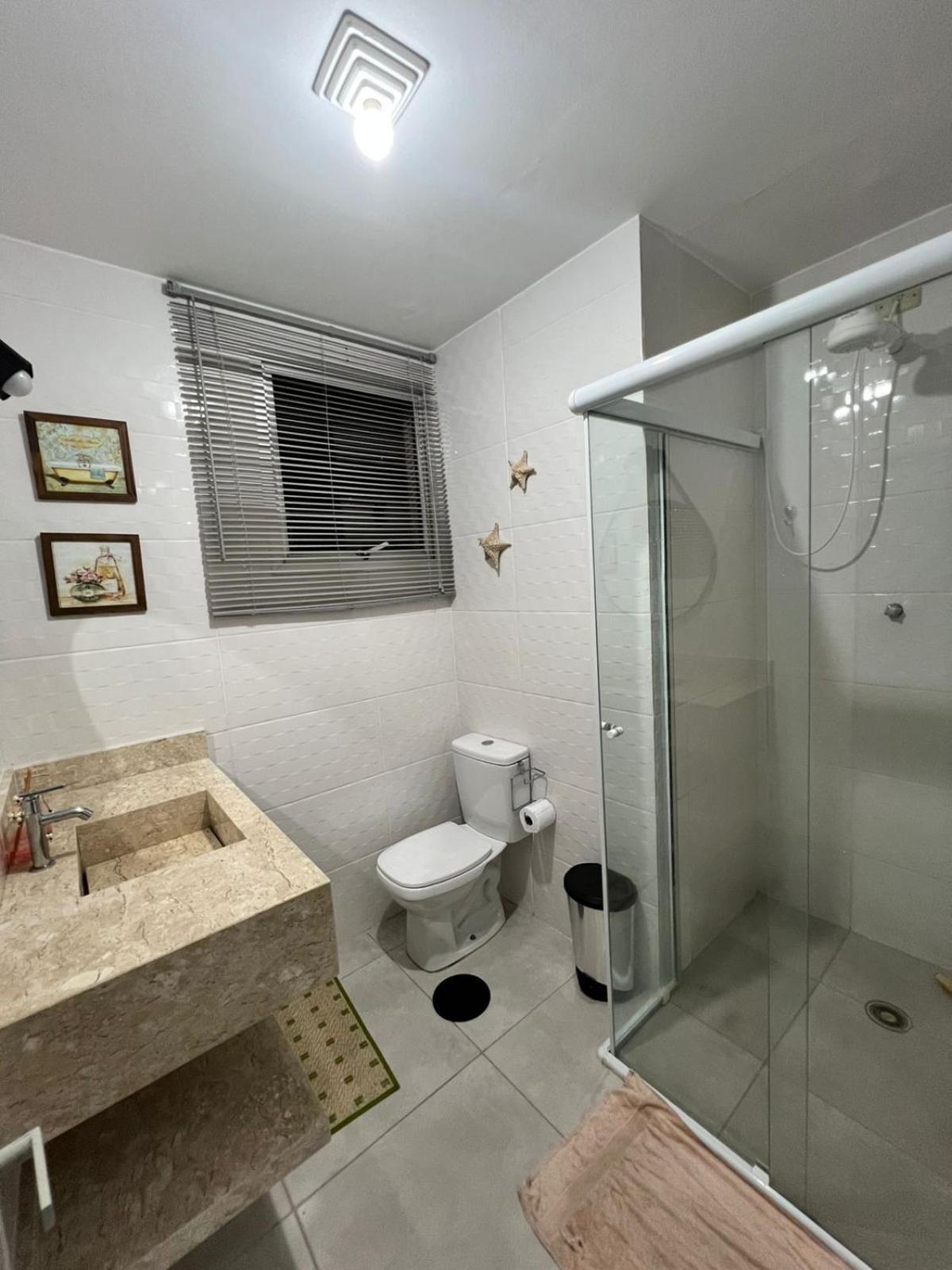 Apartamento Amplo E Belissimo! - 3 Quadras Do Mar! Γκουαρούχα Εξωτερικό φωτογραφία