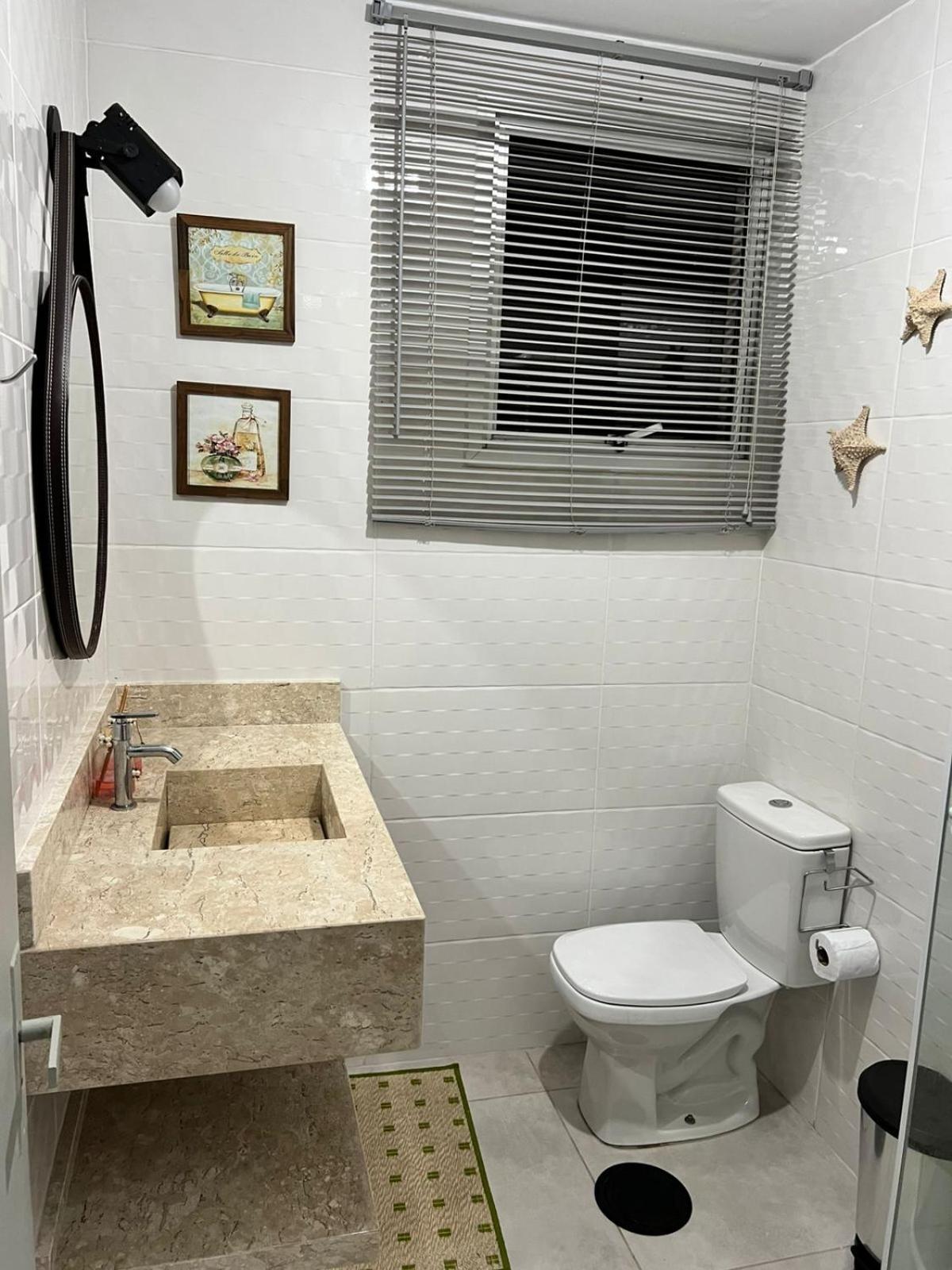 Apartamento Amplo E Belissimo! - 3 Quadras Do Mar! Γκουαρούχα Εξωτερικό φωτογραφία